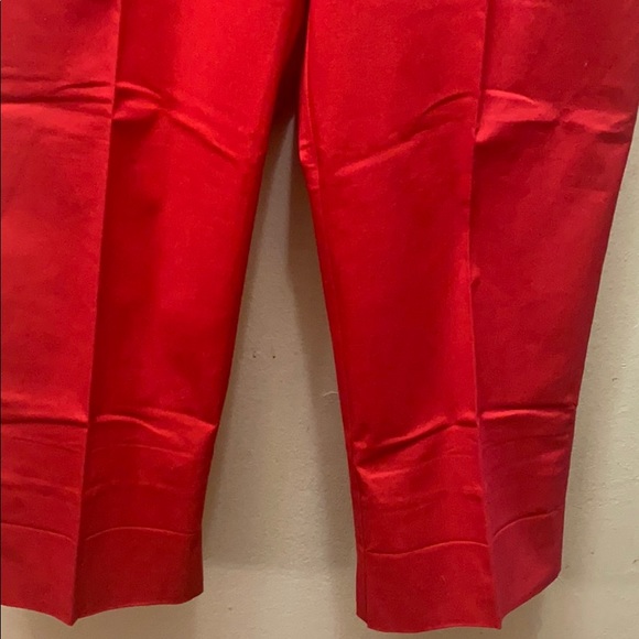 Red pants - Picture 2 of 4